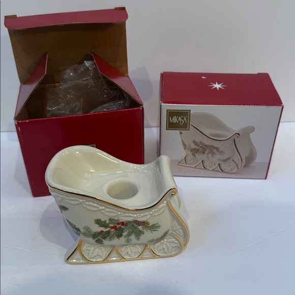 MIKASA Candleholders Holiday Bloom FK026 Poinsettias & Holly (2 sold separately) - Picture 14 of 14